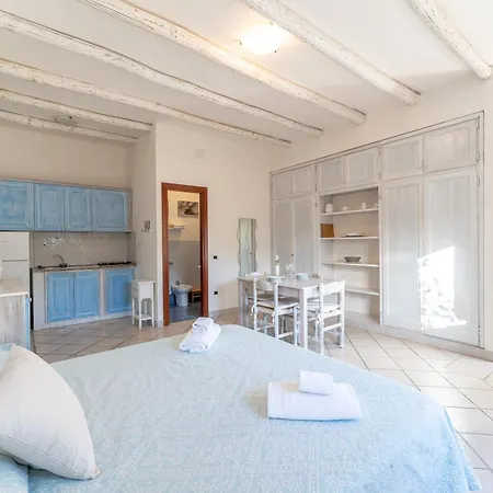 Chic Antonina No2165n Apartment